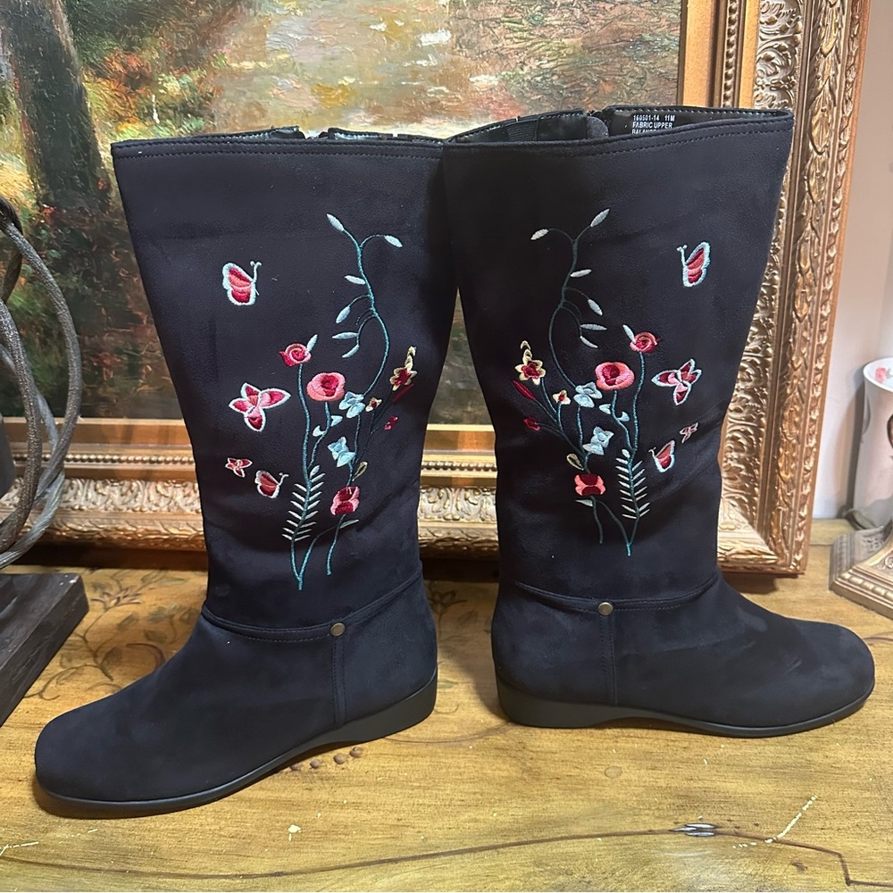Women’s Pink Black Butterflies & Floral Flowers Fabric Tall Boots Size 12 M NEW